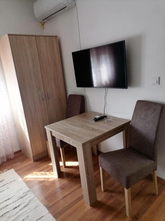 Apartmani 15 Cetinje Eksteriør bilde