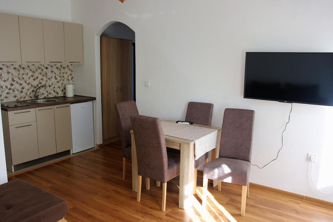 Apartmani 15 Cetinje Eksteriør bilde